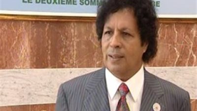 بلاغ للنائب العام يطالب بالإفراج عن قذاف الدم