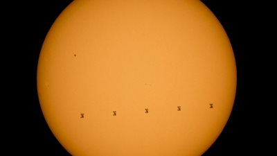 «ناسا» تلتقط صورًا لمرور مركبة فضائية أمام الشمس