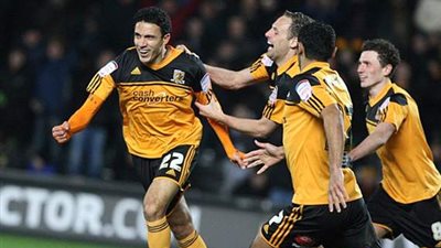 نجوم الأهلى يهنئون جدو لإحرازه الهدف الثانى بالدورى الإنجليزى