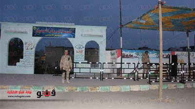 بالفيديو.. الأمن يغلق الطرق المؤدية للجان الاستفتاء بـ