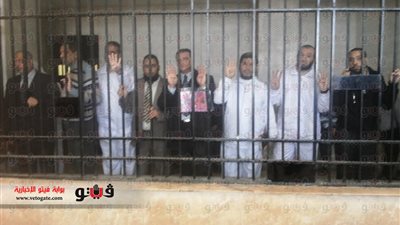 بالصور.. تأجيل محاكمة 