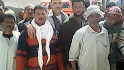 إضراب العشرات من عمال 