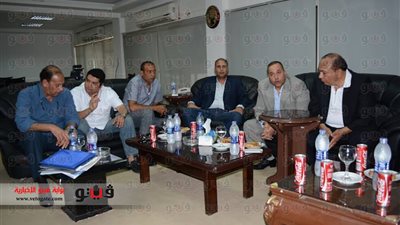 انتهاء جلسة محافظ الإسماعيلية ومجلس الدراويش