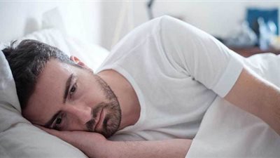 طبيب نفسي يوضح أسباب إصابة وعلاج النوم المتقطع