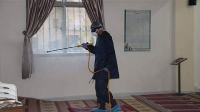 برلماني يطالب بتعقيم دور العبادة قبل افتتاحها