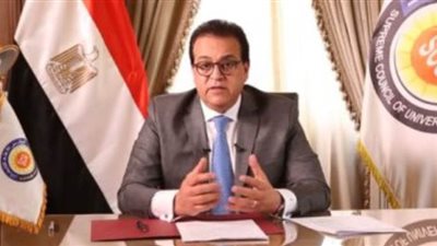 وزير التعليم العالي: مصر متقدمة في الأبحاث السريرية لعلاج كورونا