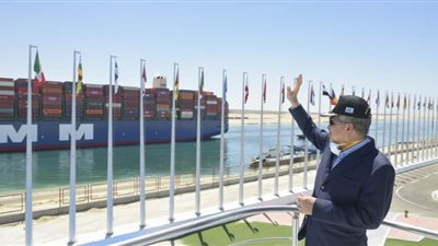 قناة السويس تسجل عبور 1601 سفينة خلال شهر مايو بحمولات 94.8 مليون طن