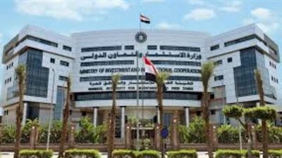 الرئيس التنفيذي لهيئة الاستثمار يبحث مع عدد من رواد الأعمال خطط توسيع شركاتهم