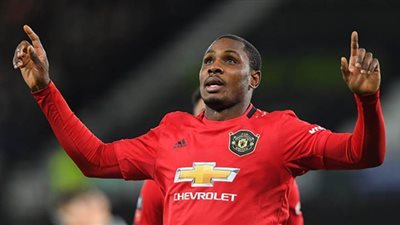 رسميا.. مانشستر يونايتد يمدد إعارة النيجيري إيجالو
