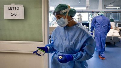 الكويت تسجل 8 وفيات و719 إصابة جديدة بـ