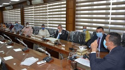 بعد تعافي محافظ الدقهلية.. تخصيص خط ساخن لتلقي شكاوى واستفسارات كورونا