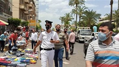 حملة مكبرة لإزالة إشغالات الباعة الجائلين بميادين الإسكندرية