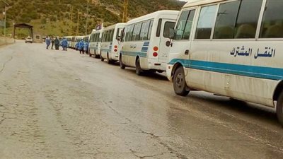 لبنان يفتح مؤقتا حدوده مع سوريا