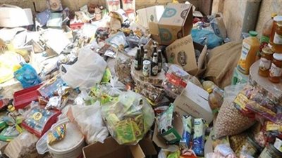 في ضربة لمستغلي أزمة كورونا.. ضبط 55 طن سلع فاسدة بالشرقية