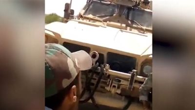 جندي سوري يتحدى دورية أمريكية: اخرجوا من سوريا فورا |  فيديو