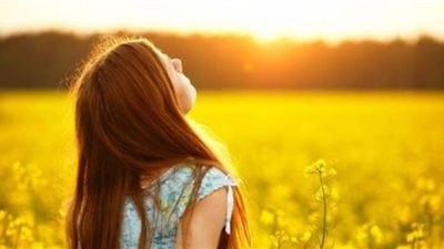 استشاري أطفال: التعرض لأشعة الشمس 20 دقيقة يقي من الإصابة بكورونا