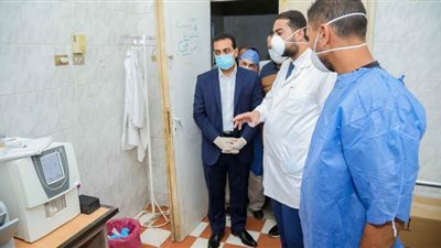 نائب محافظ قنا يتابع مستشفيات استقبال وعزل مصابي كورونا | صور