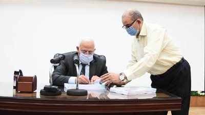 محافظ بورسعيد يعتمد نتيجة الشهادة الإعدادية بنسبة نجاح ٩٩.٢٦ % | صور