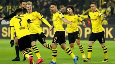 5 لاعبين من بوروسيا دورتموند يتحدون نظام العزل الصحي من أجل مصفف شعر