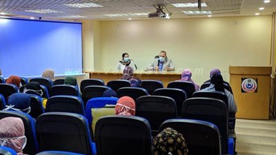 وكيل صحة الدقهلية يجتمع مع الفوج السادس للحجر الصحي بتمى الأمديد