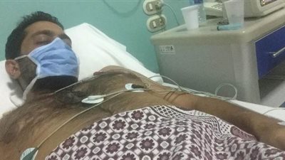 نقل أحمد فلوكس للمستشفى بعد تعرضه لأزمة صحية مفاجئة