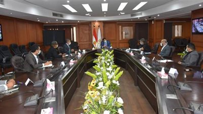 أشرف صبحي يترأس الاجتماع الأول لمجلس أمناء المدينة الرياضية بحي الأسمرات