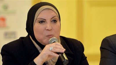 برلمانية تطالب بإعادة فتح المطاعم والكافتيريات مع وجود رقابة  