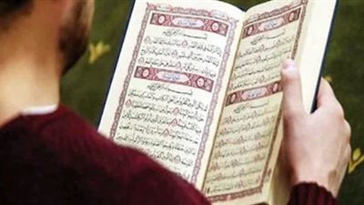 هل القراءة بالنظر فى المصحف عبادة؟