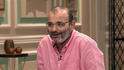 أيمن بهجت قمر يوجه رسالة لأشرف زكي بعد إجرائه عملية في القلب