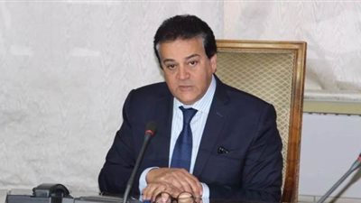 طوارئ بالتعليم العالى بعد إصابات بين العاملين والإداريين وحرس الوزير بكورونا