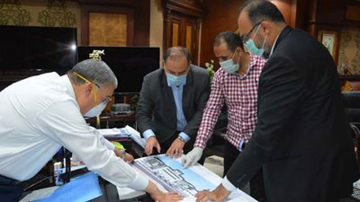 القاضي: المنيا تذلل كافة التحديات أمام المستثمرين لخلق فرص عمل للشباب| صور