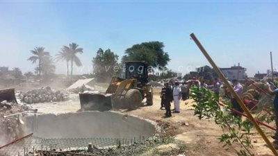 حلم الثراء السريع.. التجريف يغتال الأراضي الزراعية بالشرقية | صور
