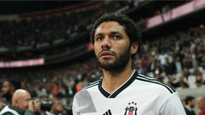 أولمبياكوس اليوناني يسعى للتعاقد مع محمد النني