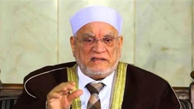 أحمد عمر هاشم: عودة المصلين للمساجد مرهون بانحسار كورونا