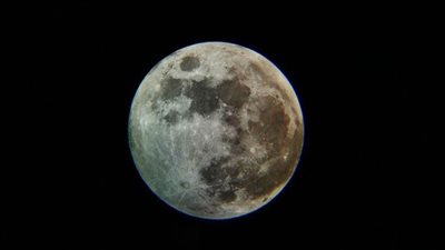 بعد رؤيته في مصر والدول العربية.. 6 صور ترصد خسوف القمر 