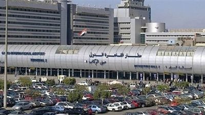 262 مواطنا فرنسيا عالقا يغادرون مطار القاهرة عائدين لبلادهم