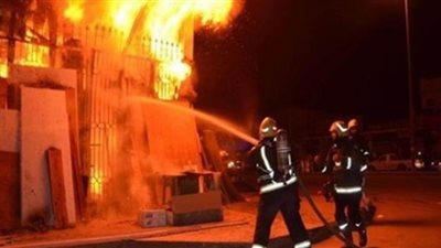 نشوب حريق بمحل موبيليا في أسيوط