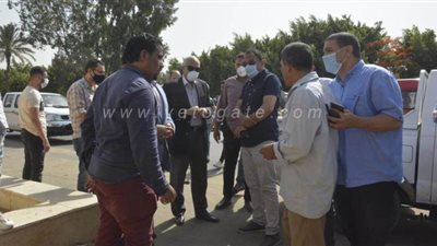 محافظ الجيزة يفض فرحا بقاعة في المريوطية ويشمع القرية بالكامل