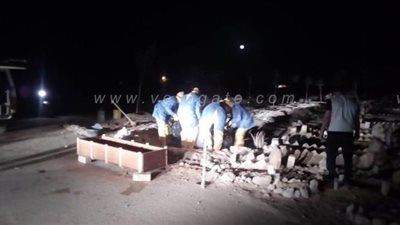 الطب الوقائي يدفن متوفيا بكورونا في مطروح | صور