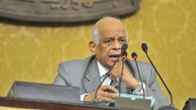 أهمها قوانين الانتخابات.. عبد العال يحيل عددا من التشريعات للجان المختصة 