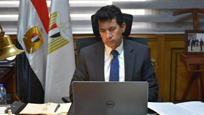 وزير الشباب يتحاور مع 300 شاب وفتاة أونلاين ضمن مبادرة 