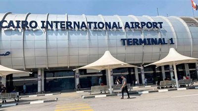 مطار القاهرة يستقبل 12 رحلة استثنائية لعودة 2093 مصريا بـ3 دول
