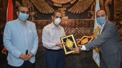 محافظ الغربية يوقع بروتوكول تعاون مع وزارة الشباب وشركة استادات