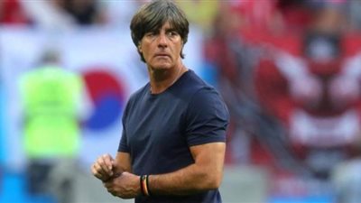 مدرب منتخب ألمانيا يشيد بلاعب بايرن ميونخ