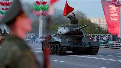 أول بروفة للعرض العسكري في يكاترينبورج الروسية