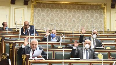 البرلمان يوافق على تعديل قانون السجل التجاري