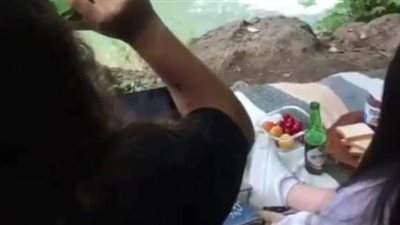 بلبلة في قرية لبنانية بسبب فتاة المايوه