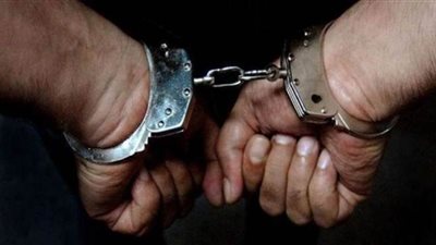 الرقابة الإدارية تلقي القبض على رئيس الشئون القانونية لمركز منشأة القناطر