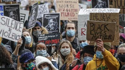 النمسا تفرض استخدام الكمامة علي المتظاهرين