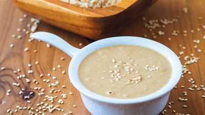 بـ3 مكونات.. طريقة اقتصادية لعمل الطحينة في المنزل